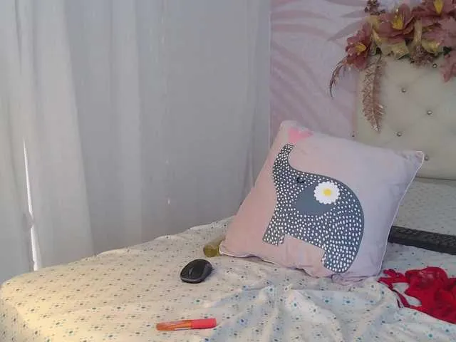 Live sex webcam photo for Katalinasmith #271509799