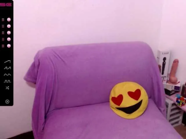 Live sex webcam photo for aishaaovit #271509510