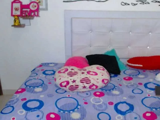 Live sex webcam photo for sofiacut #271509700
