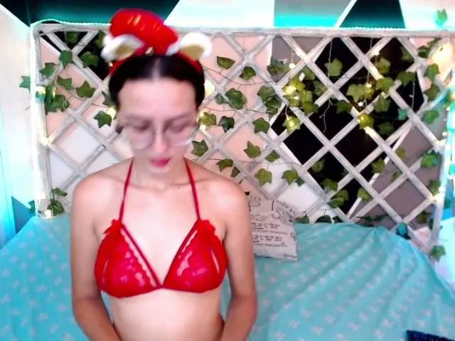 Live sex webcam photo for alexia-21 #271499039