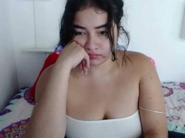 Live sex webcam photo for melany-curvy #271502301