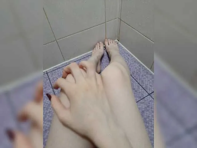 Live sex webcam photo for Love-Queen #271504514
