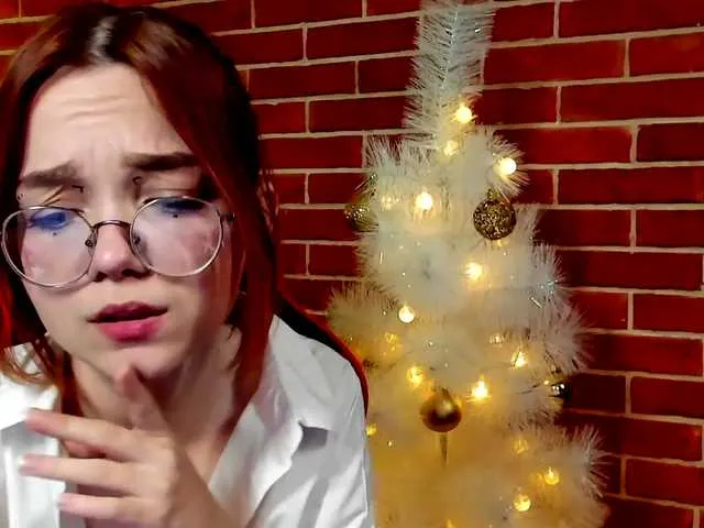 Live sex webcam photo for lickable-caro #271504917