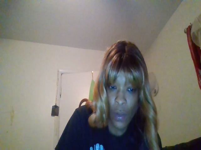 Live sex webcam photo for JmarieJ #271500608