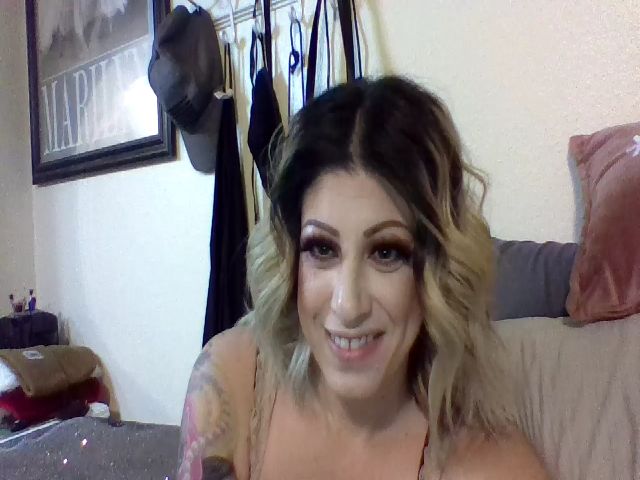 Live sex webcam photo for Unique_Mo #271501031