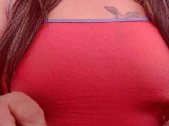 Live sex webcam photo for dirtywoman #271513711