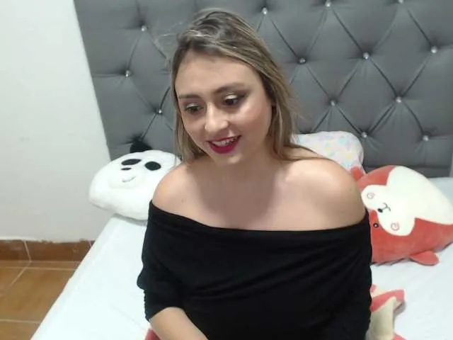 Live sex webcam photo for KelsiMonroe #271521289