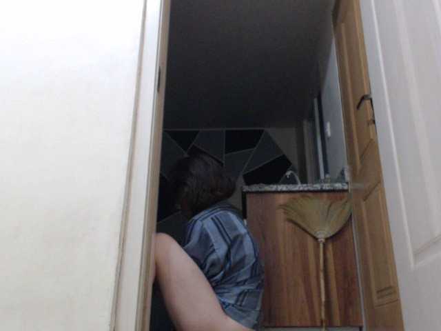 Live sex webcam photo for pussylips08 #271524477