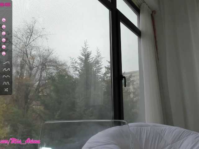 Live sex webcam photo for MissAriana #271520200