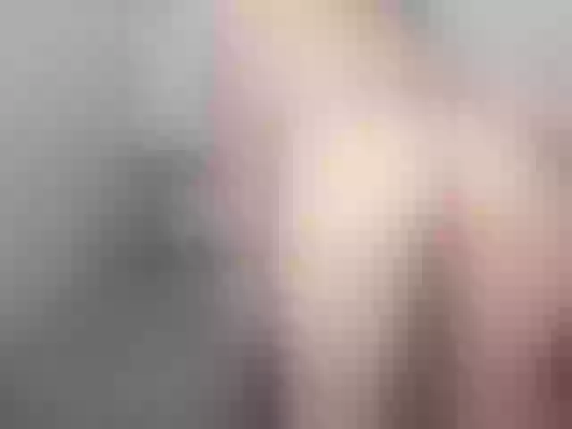 Live sex webcam photo for NicolMoon3 #271516720