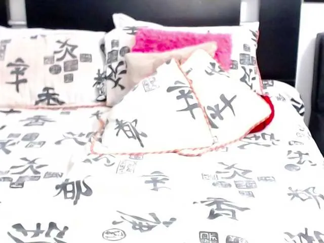 Live sex webcam photo for DIVASEX99 #271513885