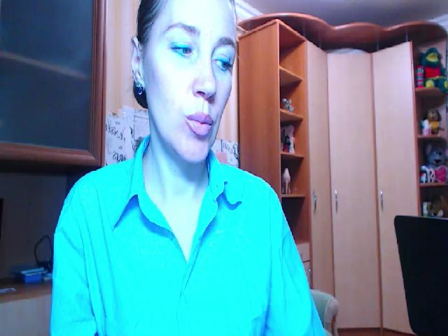 Live sex webcam photo for Oly_nice_ #271522456