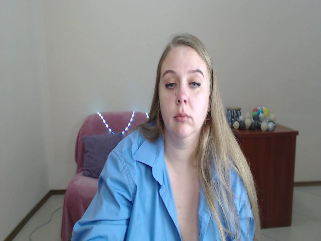 Live sex webcam photo for XArinasoll #271527732