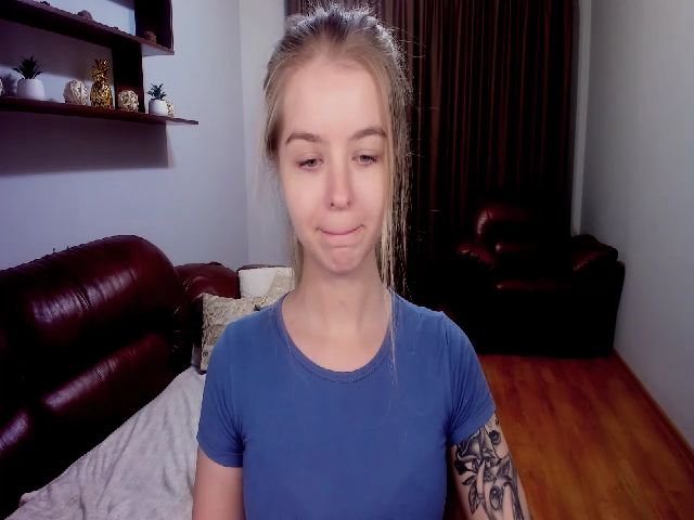 Live sex webcam photo for KellyArdent #271522633