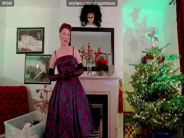 Live sex webcam photo for AgentTease #271514490