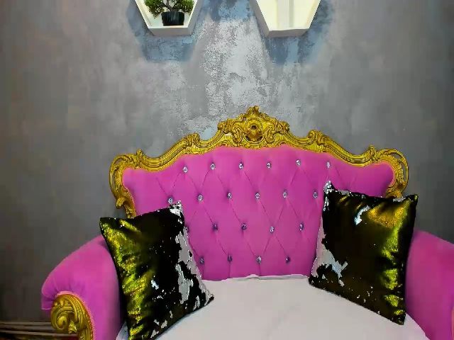 Live sex webcam photo for LennaSparkle #271515570