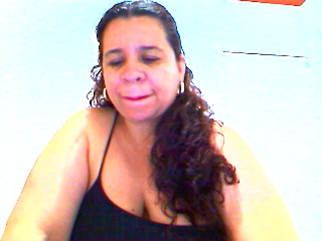 Live sex webcam photo for LatinaBigAss4 #271521302