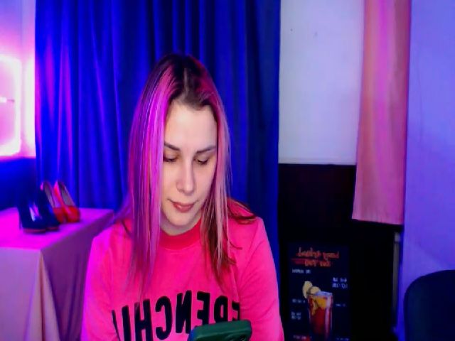 Live sex webcam photo for PolliMilk #271518283