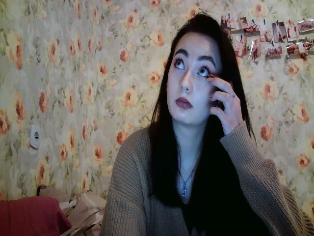 Live sex webcam photo for lolly_hollyy #271520134