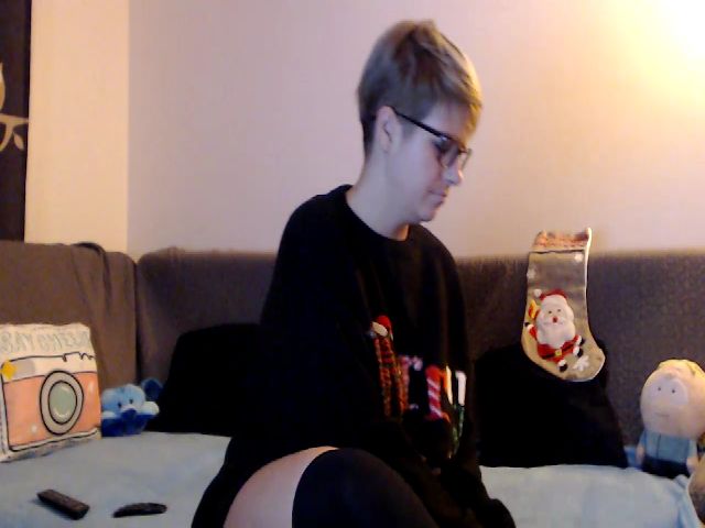 Live sex webcam photo for IamMiky #271526888