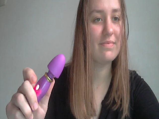 Live sex webcam photo for AndyHotrose #271519853