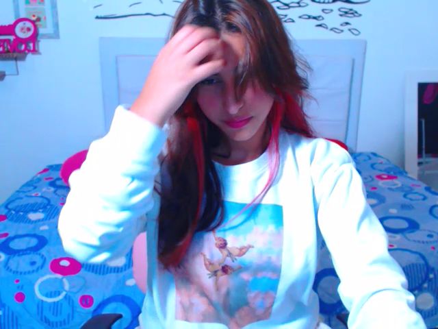 Live sex webcam photo for violeta09 #271514383