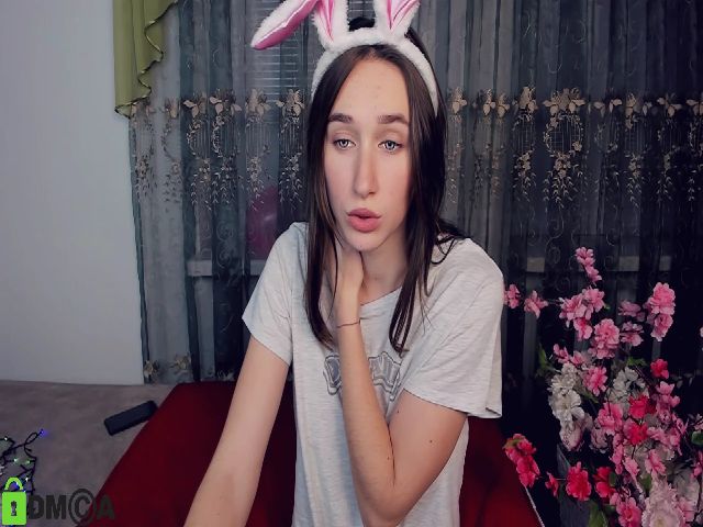 Live sex webcam photo for DevannaBRB #271516390