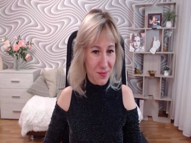 Live sex webcam photo for SvenIsolde #271526395