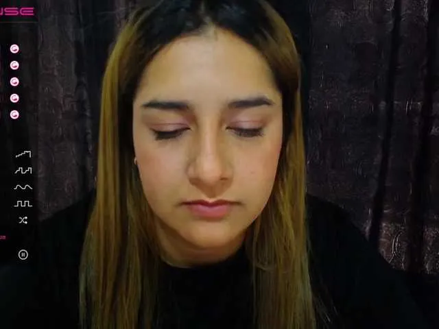 Live sex webcam photo for MelaniRice #271524587