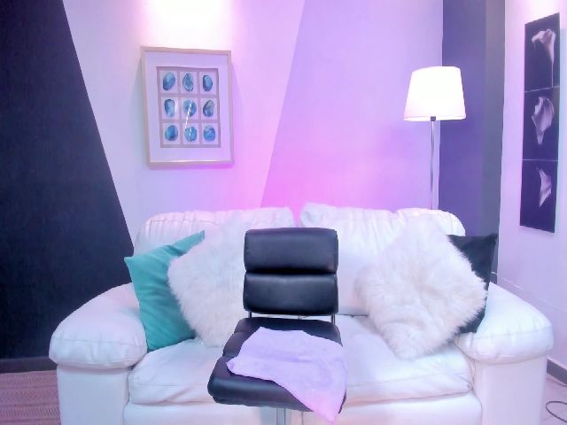 Live sex webcam photo for ConnieAddams1 #271526680