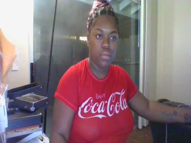Live sex webcam photo for Bigbootibambi #271519213