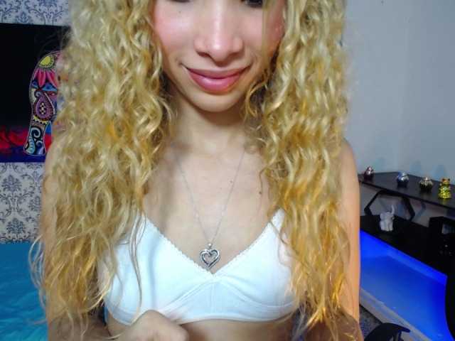 Live sex webcam photo for kendraaxl #271514006