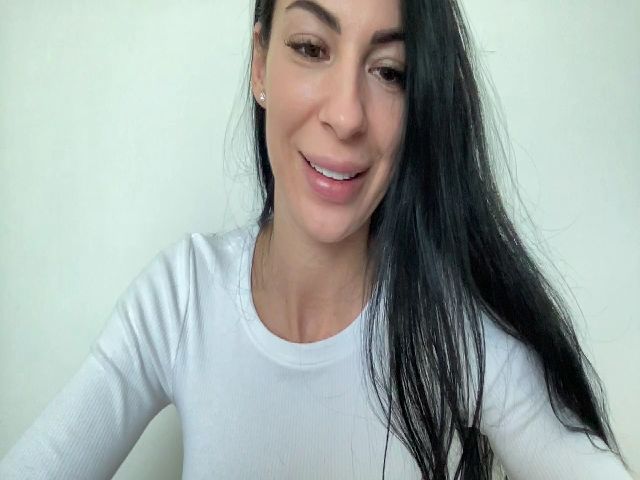 Live sex webcam photo for Sexylicious21 #271518143