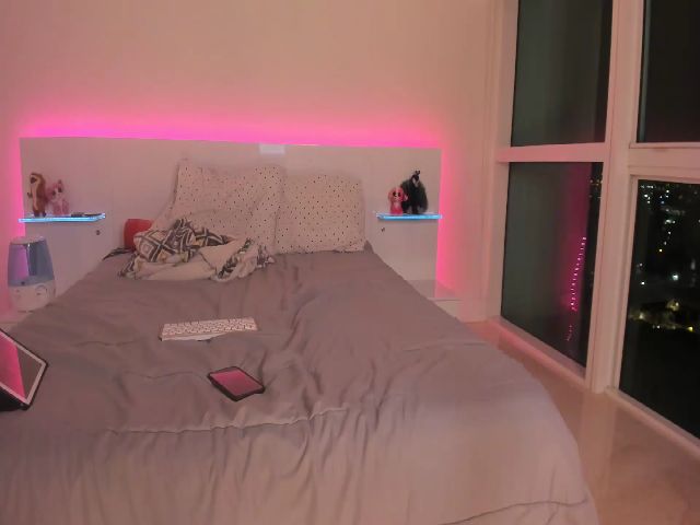 Live sex webcam photo for Yasmeen_xo #271519130