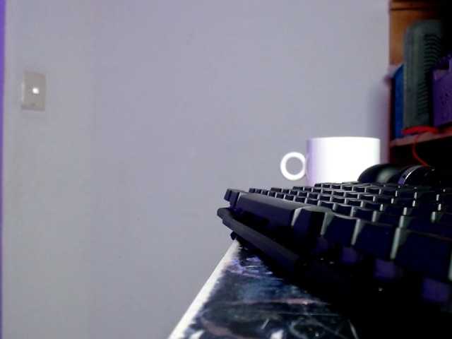 Live sex webcam photo for lorelunna #271517250