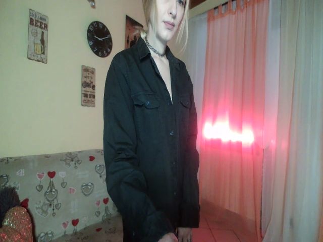 Live sex webcam photo for Shylollipop #271518734