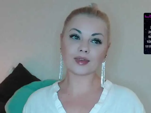 Live sex webcam photo for JewellFairy #271512724