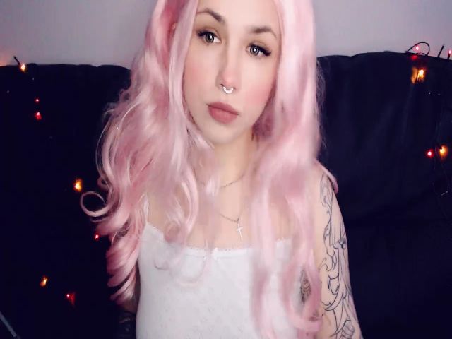 Live sex webcam photo for YUMMY_TIFFANI #271515850