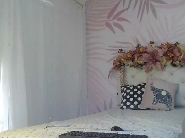 Live sex webcam photo for Katalinasmith #271520823