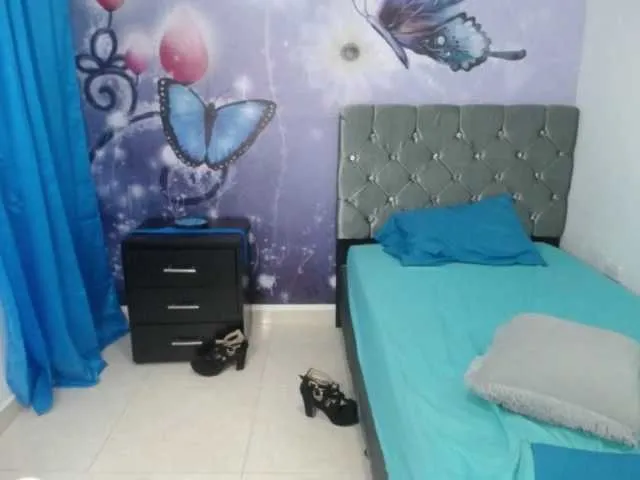 Live sex webcam photo for Electrasexx #271517384