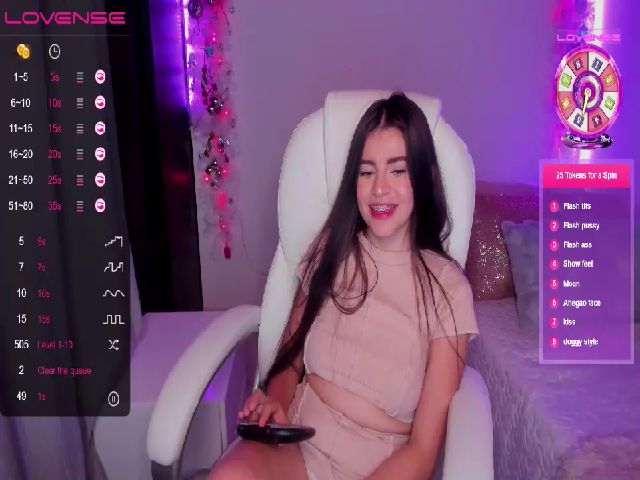 Live sex webcam photo for Alessia_baum #271518905