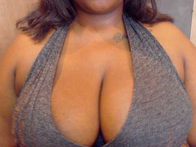 Live sex webcam photo for xtrathick26 #271521070