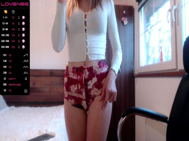 Live sex webcam photo for Sweet4you_ #271519147