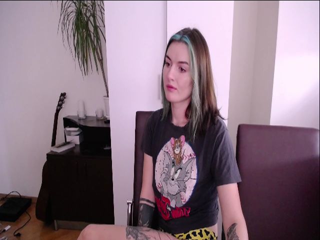 Live sex webcam photo for Thewitcher_x #271518943