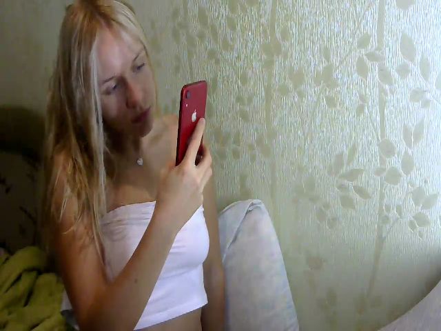 Live sex webcam photo for Kristy_Ty023 #271522964
