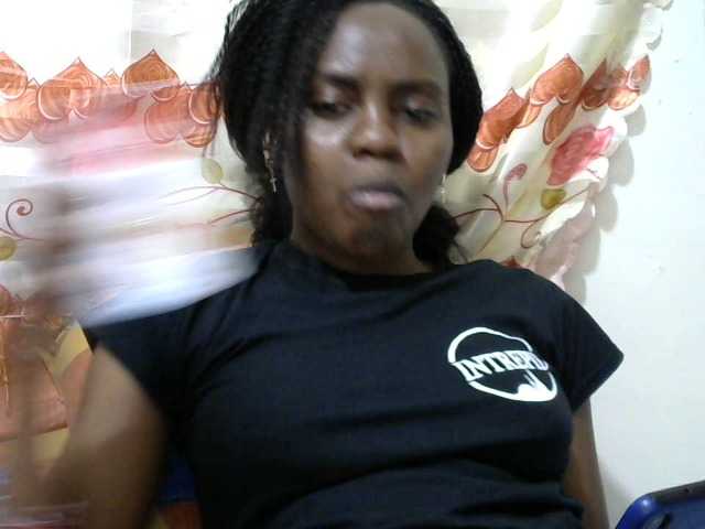 Live sex webcam photo for Lovelikethiso #271525218