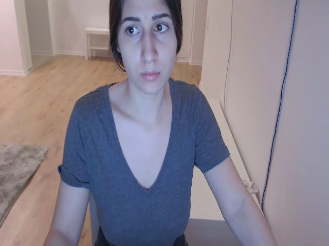 Live sex webcam photo for Sexy_kira00 #271514562