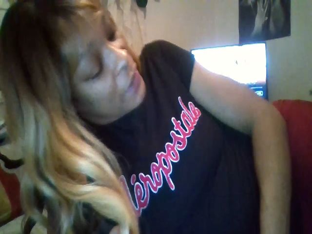 Live sex webcam photo for JmarieJ #271521413