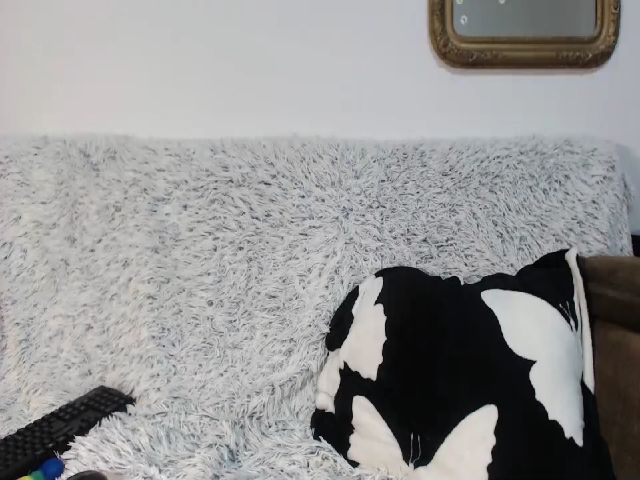 Live sex webcam photo for YSweetKaryna #271515213