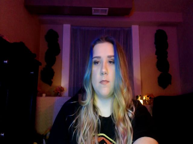 Live sex webcam photo for AmberJames42F #271516426